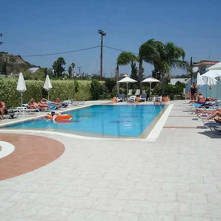 Sun Maris Aparthotel 4*